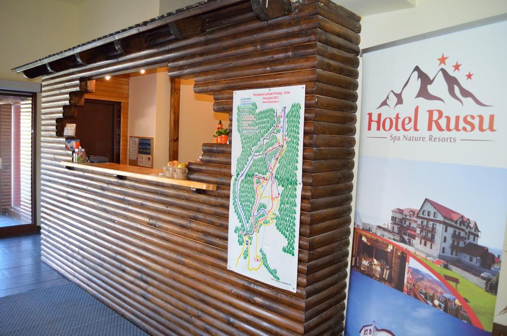 Hotel Rusu Петрошани Экстерьер фото